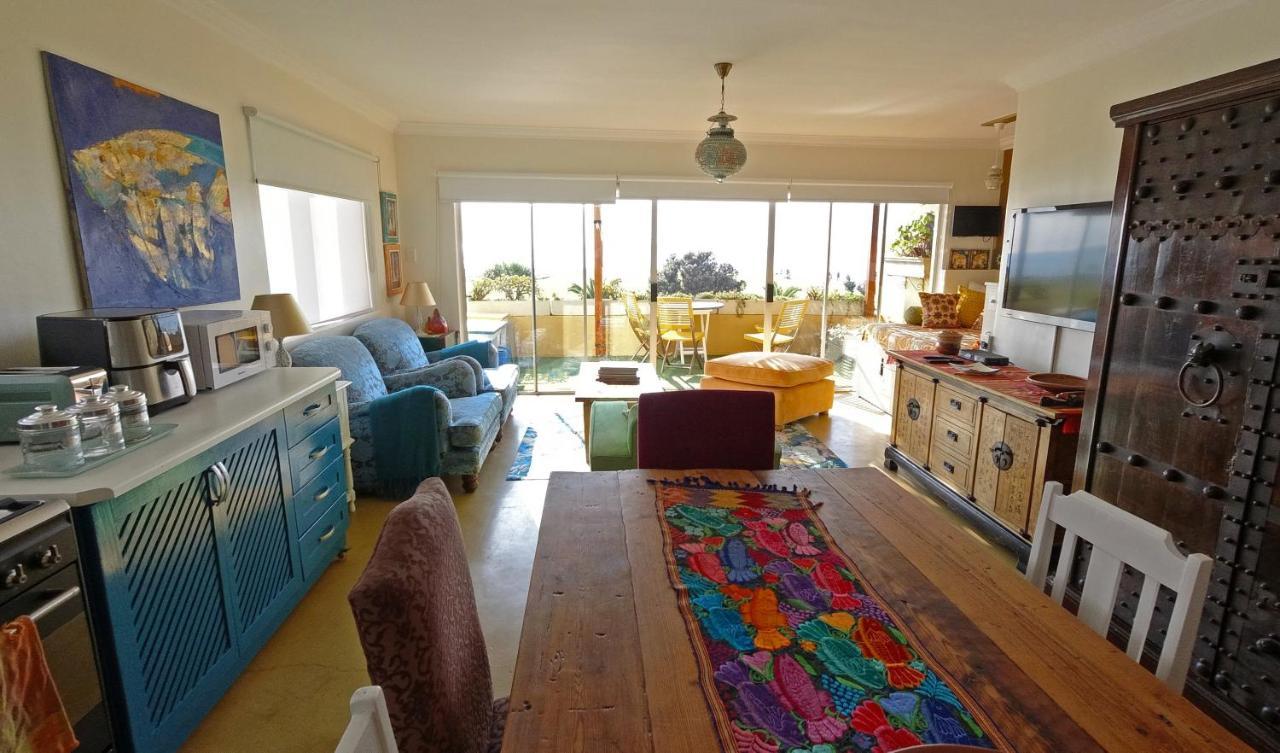 Dolphin Inn Guesthouse Cape Town Exterior photo